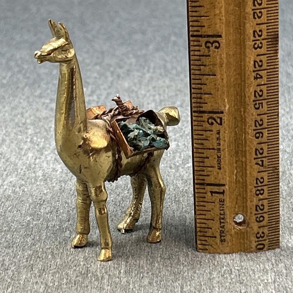 Vintage Mini Brass Llama Figurine Copper Saddle Pack Holding Turquoise Stone 3" - Picture 2 of 8